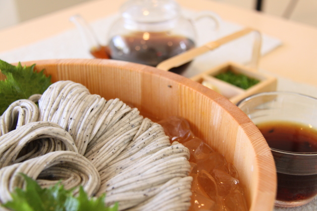 黒胡麻めんの煮麺